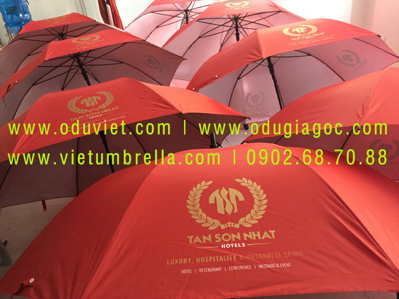 xưởng sản xuất ô dù cầm tay in logo quảng cáo